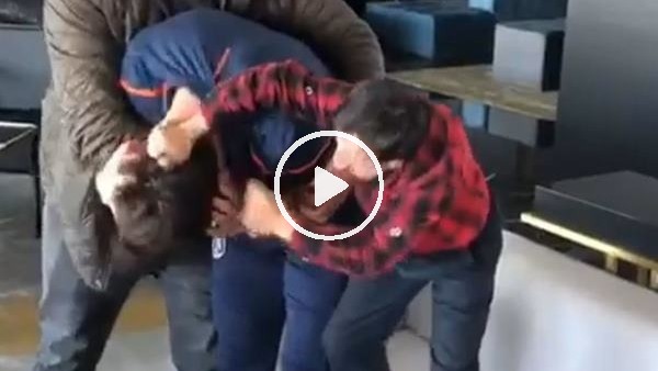 Köksal Baba, Başakşehirli futbolcuları dövdü