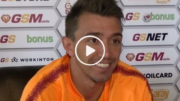 Muslera'dan Fenerbahçe'ye şampiyonluk göndermesi