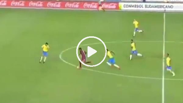 Futbolcunun attığı deparı, motor sesiyle anlatan spiker...