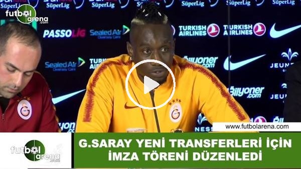 Galatasaray yeni transferleri için imza töreni düzenledi