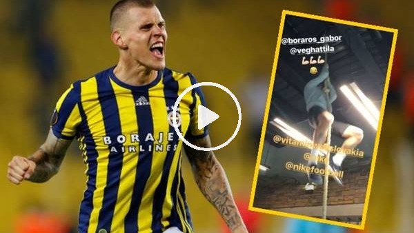 Martin Skrtel'den gövde gösterisi