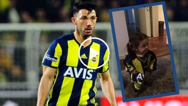 Tolgay Arslan çocuklarını Fenerbahçe marşı dinletiyor