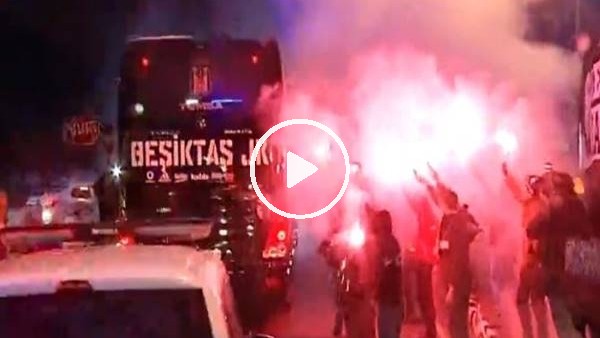 Beşiktaş kafilesi Vodafone Park'a doğru yola çıktı