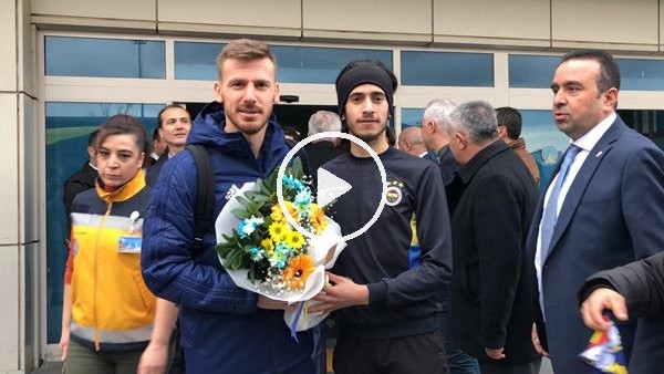 Fenerbahçe kafilesine Kayseri'de coşkulu karşılama