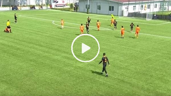 Galatasaraylı gençten örnek davranış