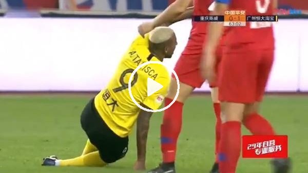Talisca frikik kullanırken sakatlandı
