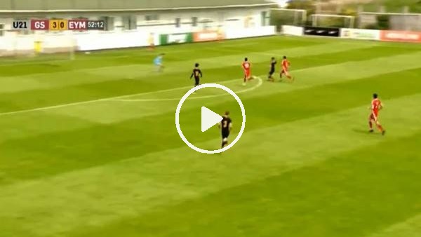 Galatasaraylı gençlerden paslaşarak şık gol