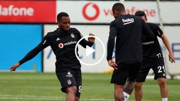 Beşiktaşlı futbolculardan antrenmanda şut çalışması