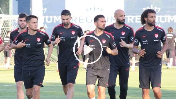 Milli Takım, Antalya kampındaki ilk idmanını yaptı