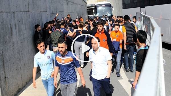 Başakşehir taraftarı stada ulaştı