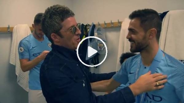 Manchester City şampiyonluğunu Oasis ile kutladı