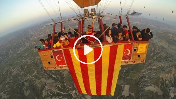 Galatasaray'ın şampiyonluğunu gökyüzünde kutladılar