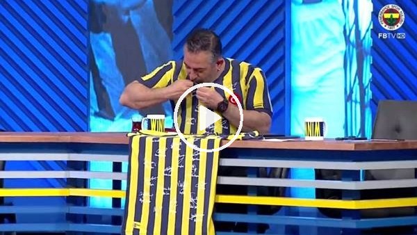 Cem Yılmaz, Alex'in imzasını öptü