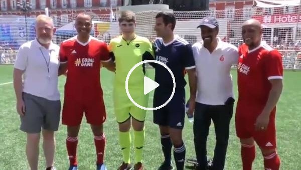Barış Telli, Roberto Carlos, Figo ve Cafu ile bir araya geldi