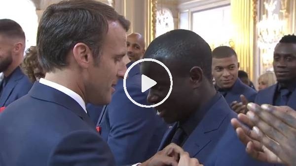 Macron'dan onur madalyası alan Kante'nin şaşkınlığı