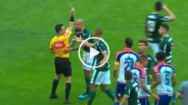 Felipe Melo'nun gördüğü kırmızı kart