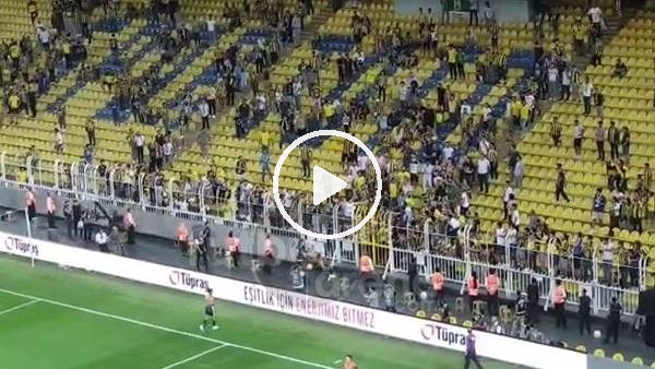 Fenerbahçe taraftarı maç sonu Ferdi Kadıoğlu'nu tribünlere çağırdı