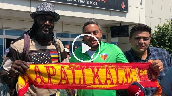 Emmanuel Adebayor Kayseri'ye geldi