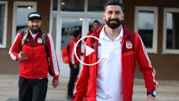 Sivasspor, Galatasaray maçı için İstanbul'a gitti