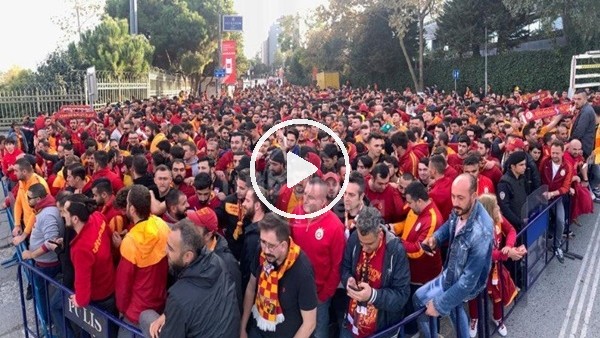 Galatasaray taraftarı derbi öncesi toplanmaya başladı