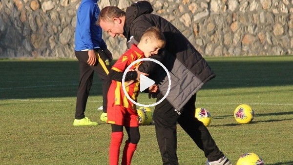 Adis  Jahovic, antrenmana oğluyla birlikte katıldı
