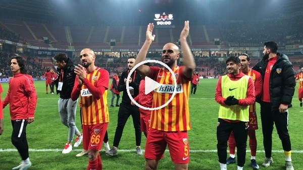 Kayserispor soyunma odasında büyük sevinç