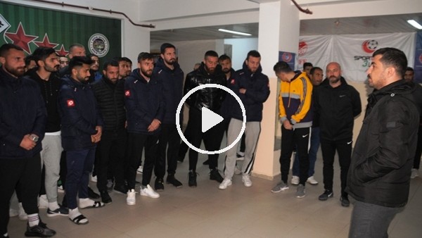 Cizre Başkanı Maruf Sevinç, gözyaşları içinde futbolculara veda etti