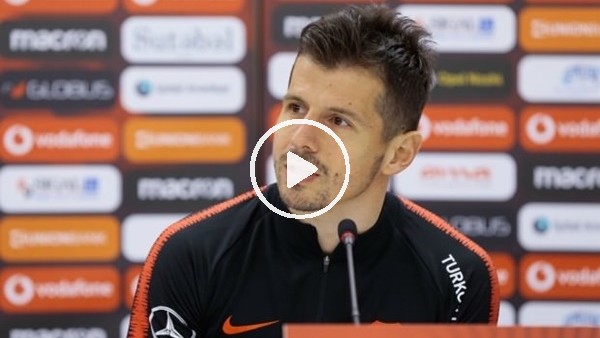 Emre Belözoğlu'nun Milli Takım ile ilgili sözleri! "50 yaşında da gelirim"