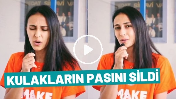 Simge Aköz'dem muhteşem şarkı performansı