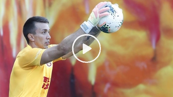Fernando Muslera antrenörler eşliğinde çalıştı