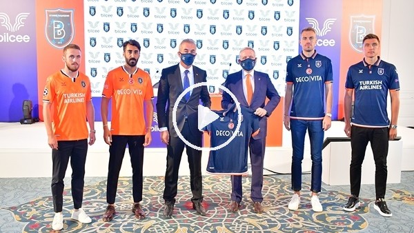 Başakşehir yeni sezon formalarını tanıttı