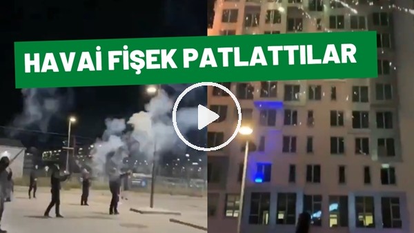 Kopenhag taraftarı, Başakşehir'in kaldığı otelin önünde havai fişek patlattı