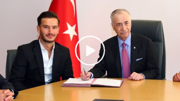 Oğulcan Çağlayan'ın imza töreninde Mustafa Cengiz'in refleksi dikkat çekti
