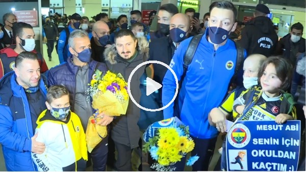 Fenerbahçeli minik taraftardan Mesut Özil'e: "Senin için okuldan kaçtım"