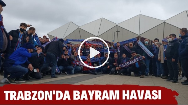 Trabzonspor taratarı coştu! Maç saatini bayram havasında davul zurnayla bekliyorlar