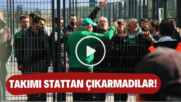 Kocaelispor taraftarı, takım otobüsünü stattan çıkarmadı