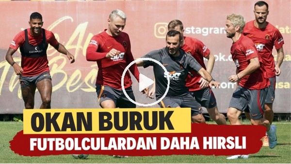 Okan Buruk antrenmanda futbolculardan daha heyecanlı ve hırslı