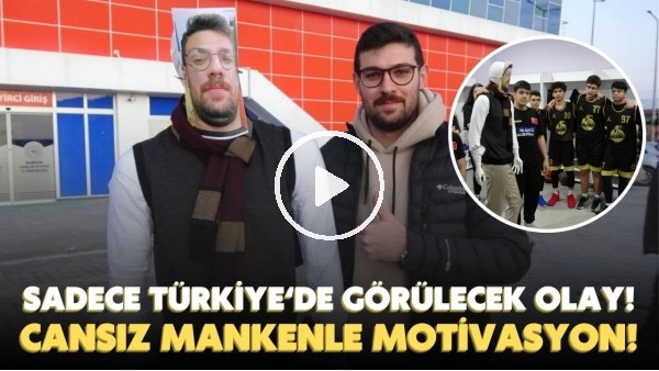 Cezası sebebiyle maça giremeyen antrenör, oyuncularını cansız mankenle motive etti